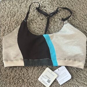 Fabletics Seamless Medium Sports Bra